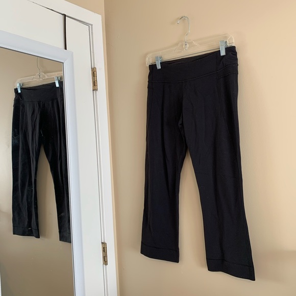 Lululemon athletic pants / leggings. - Picture 3 of 7